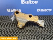 Кронштейн переднего амортизатора левый